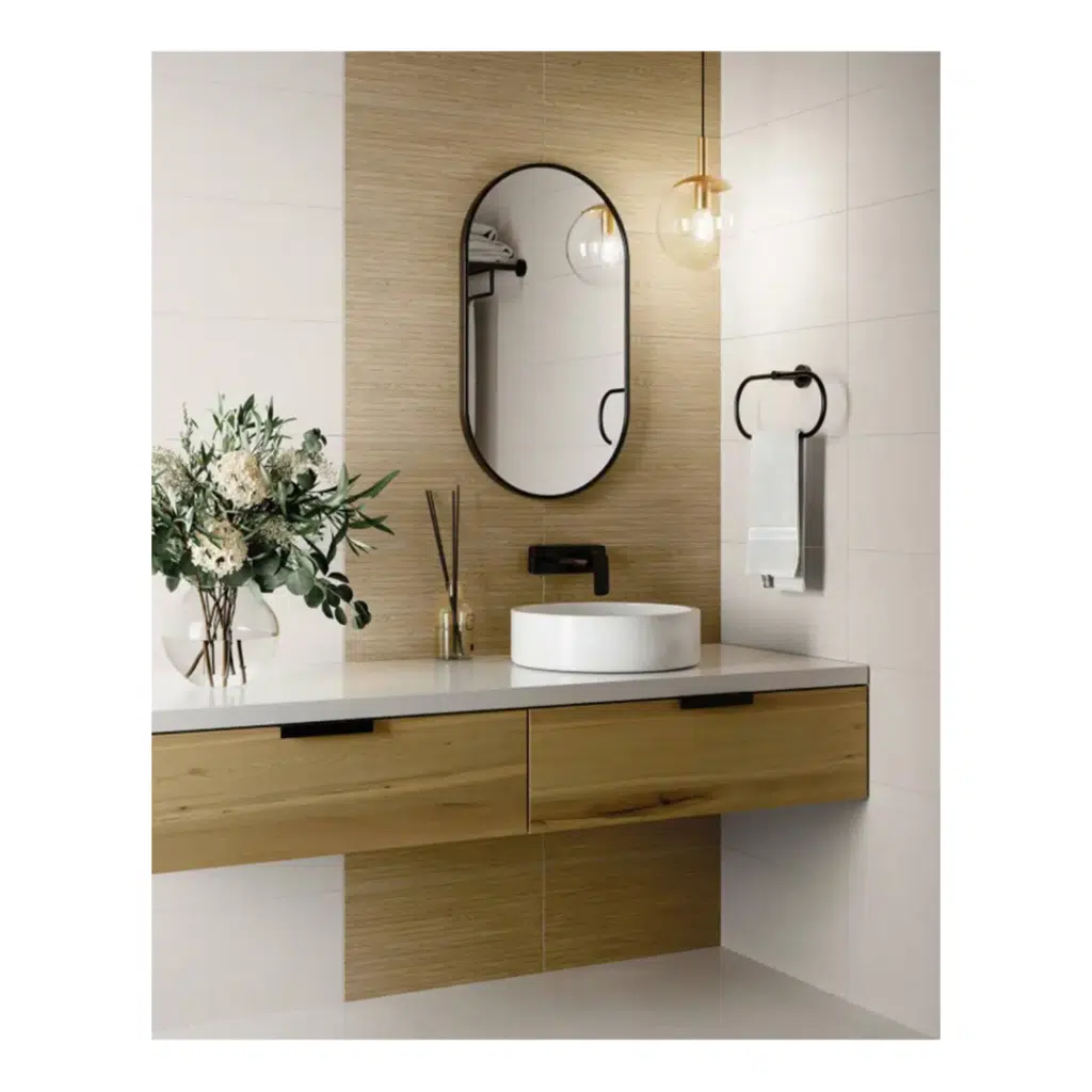 Boreal is a wood-effect ceramic cladding that stands out for its slatted appearance and its marked relief in horizontal lines. It is available as a ceramic wall tile in a matt finish that reinforces the similarity with natural wood. If you are looking for a plain tile to compliment this range (as per images) the tiles shown are FIBER.